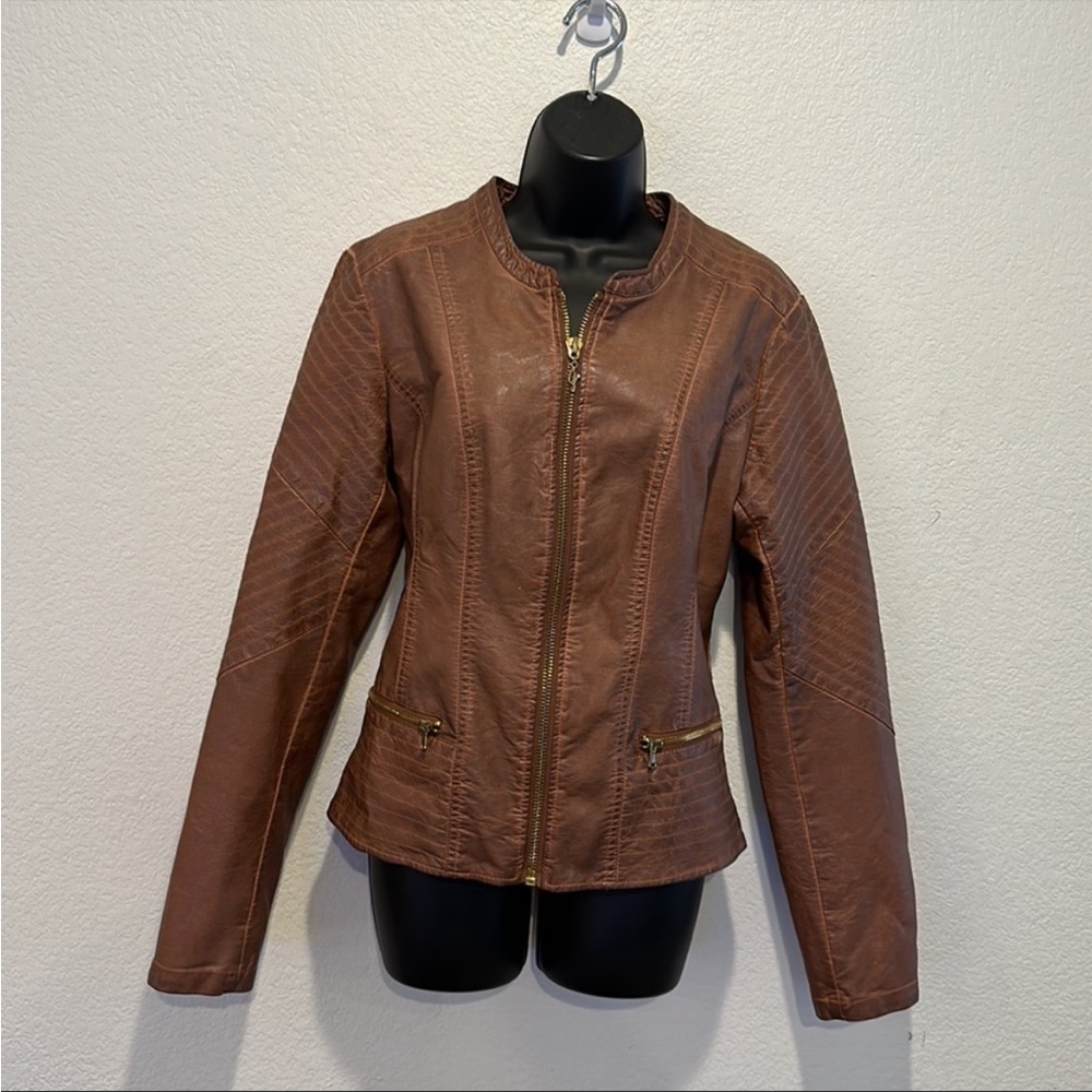 Guess Jeans faux, Motto leather jacket, size extra large, excellent condition.